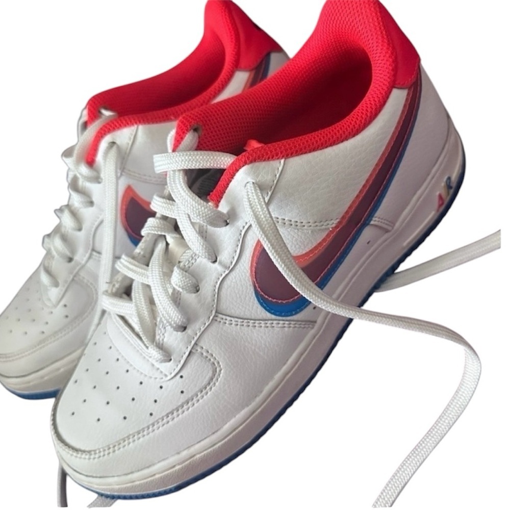 Nike Air Force 1 LV8